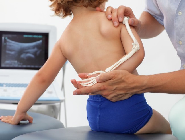 Sportmedizinische Untersuchungen bei Kindern und Jugendlichen © Shutterstock